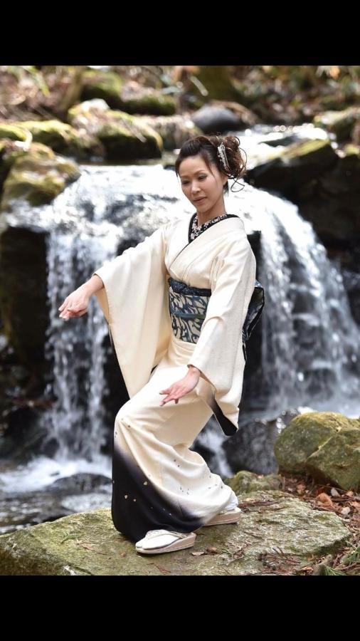 青森伝統芸能を楽しめる繭子の宿 Hachinohe Exteriör bild