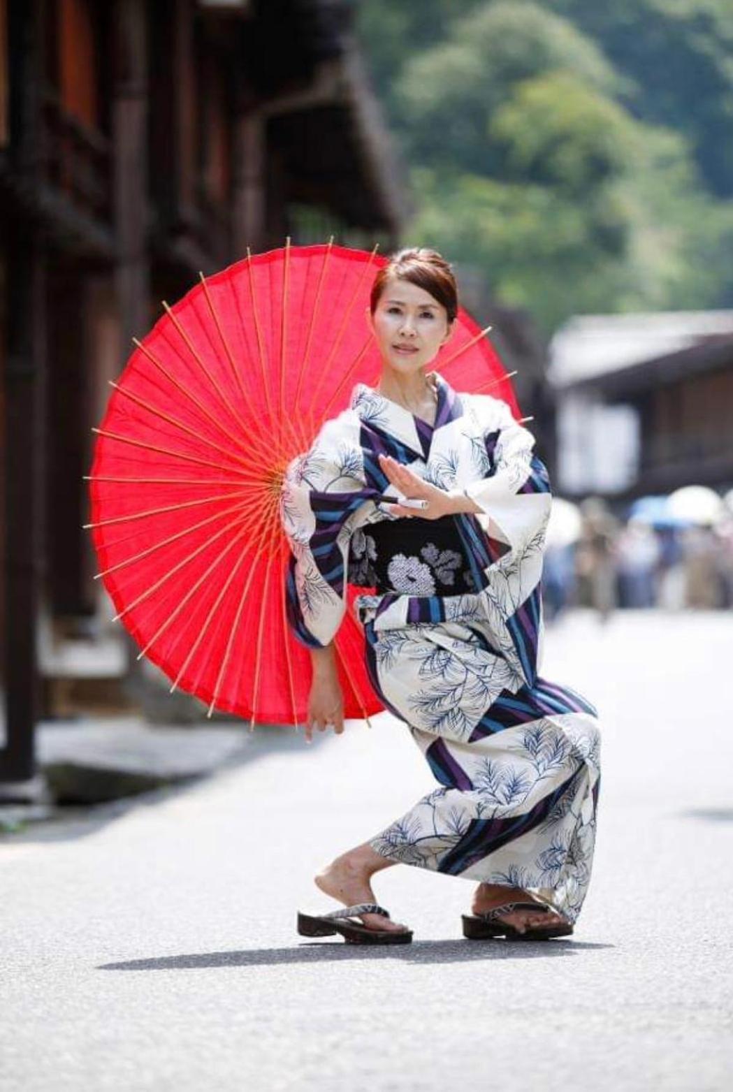 青森伝統芸能を楽しめる繭子の宿 Hachinohe Exteriör bild