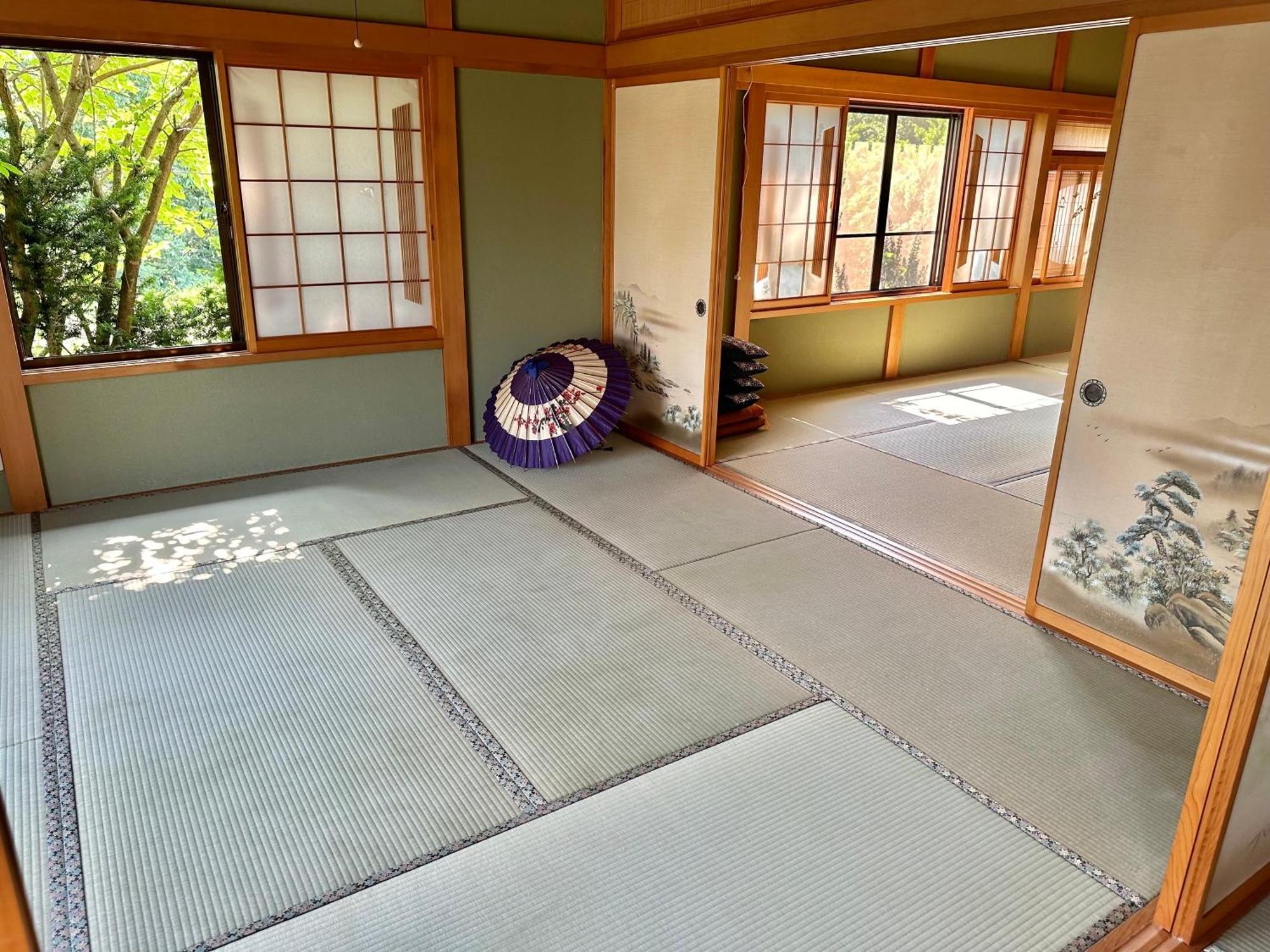 青森伝統芸能を楽しめる繭子の宿 Hachinohe Exteriör bild