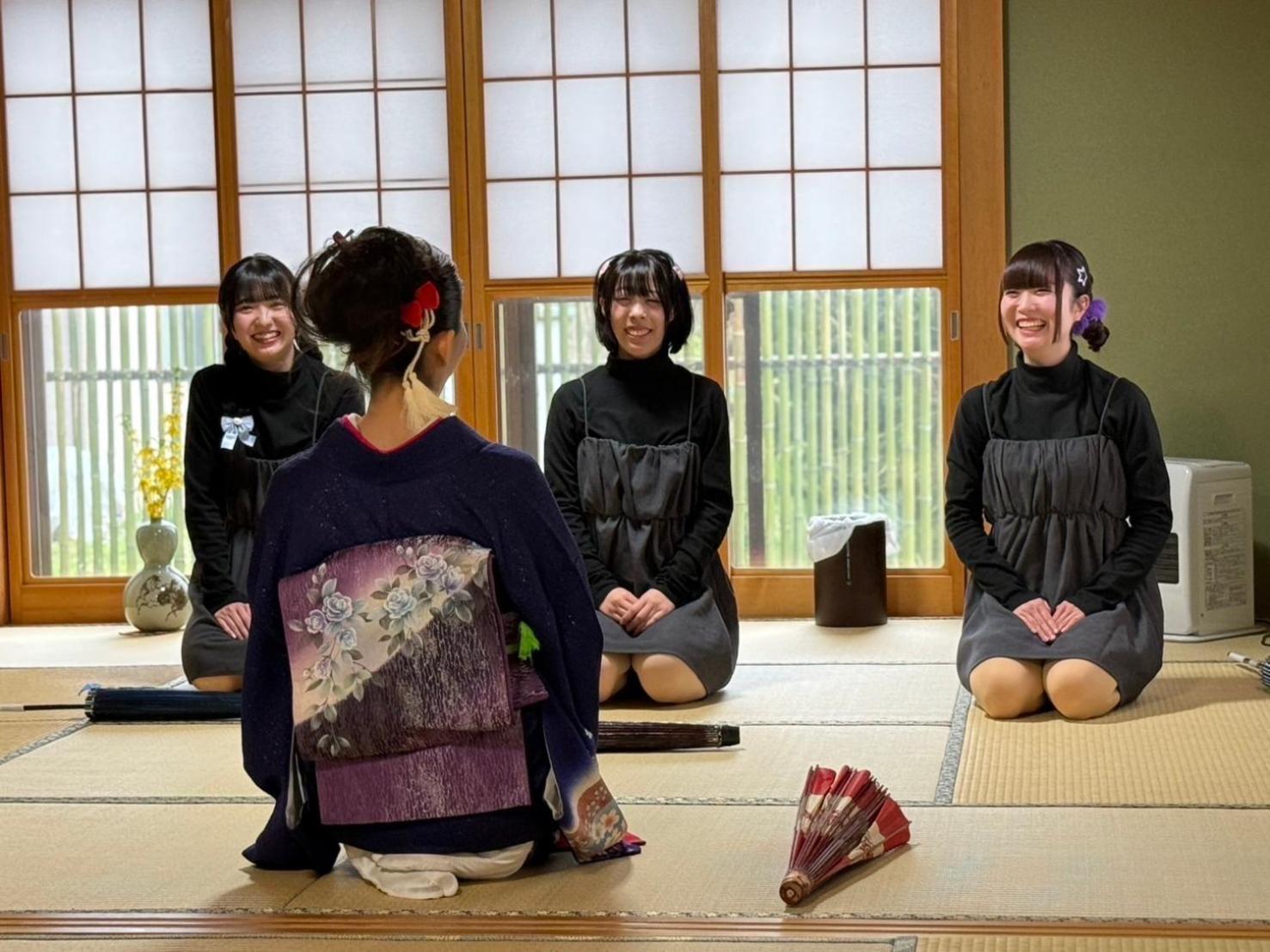 青森伝統芸能を楽しめる繭子の宿 Hachinohe Exteriör bild